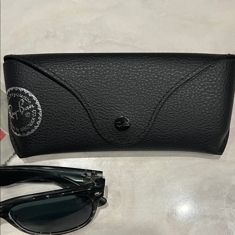 Ray-Ban Glossy Black Sunglasses